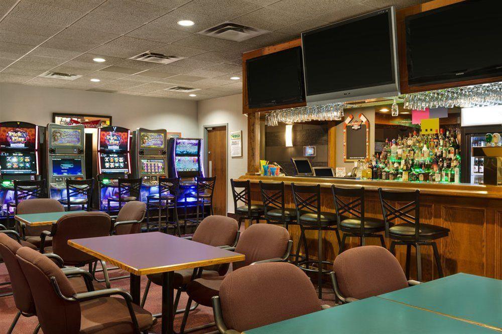 Coast Swift Current Hotel Exterior photo